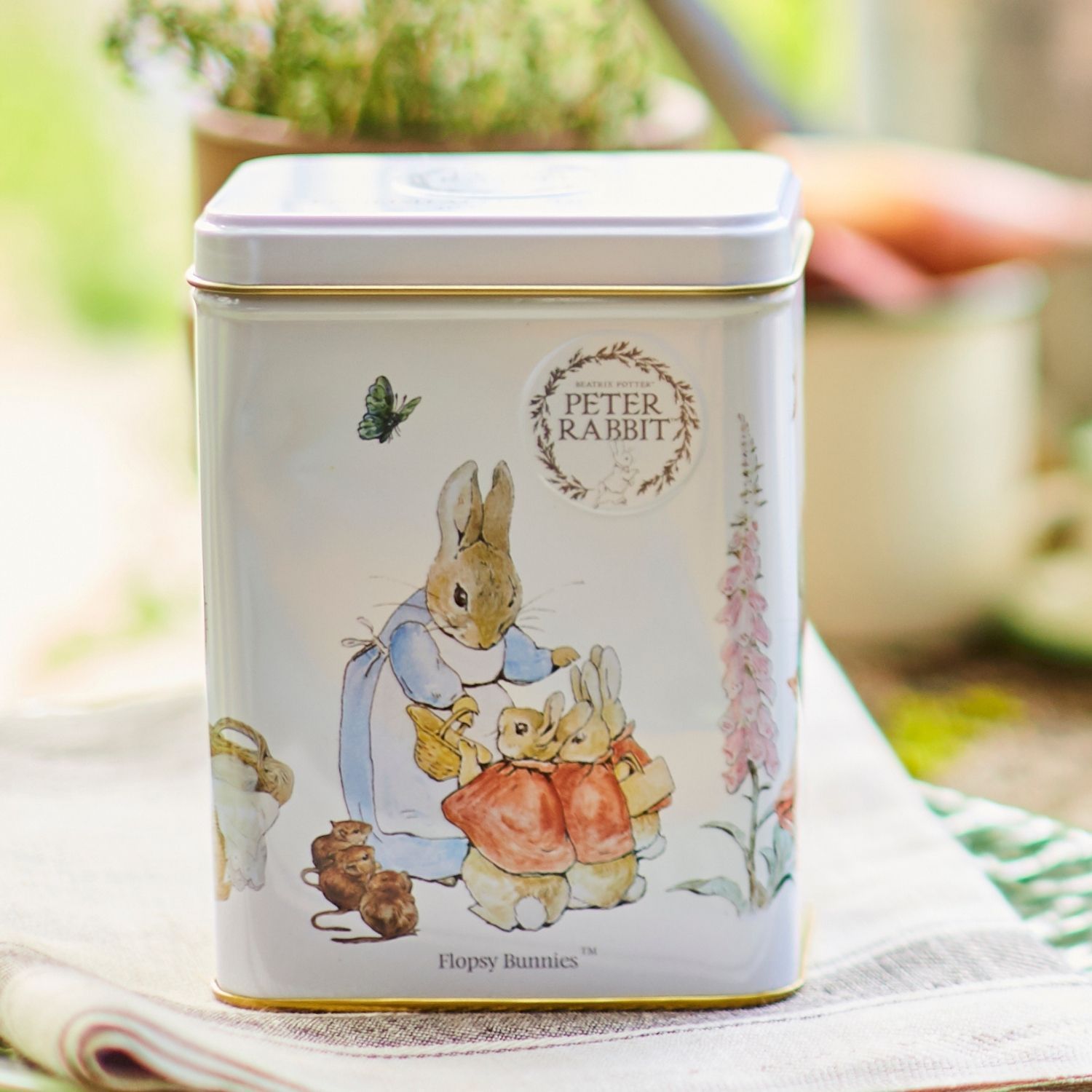 Image of Beatrix Potter Tea Tin with 40 English Afternoon teabags