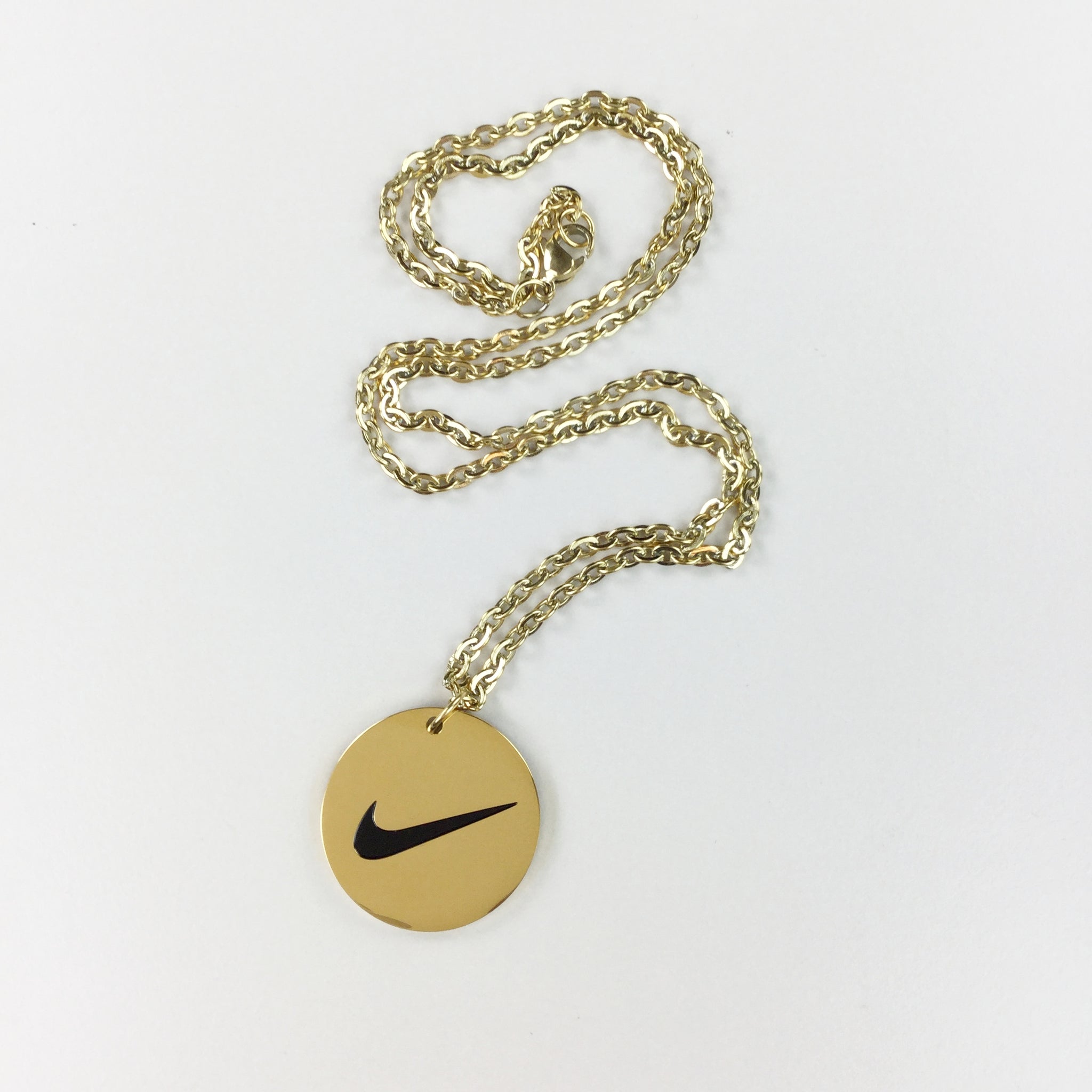 Nike Simple Gold Necklace | Premium Vintage | OLESSTORE