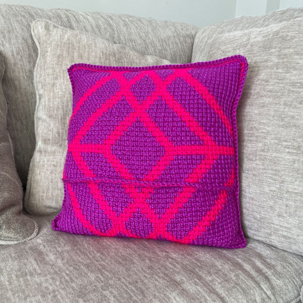 Shuri Pillow Free Tunisian Crochet Pattern by Creations by Courtney