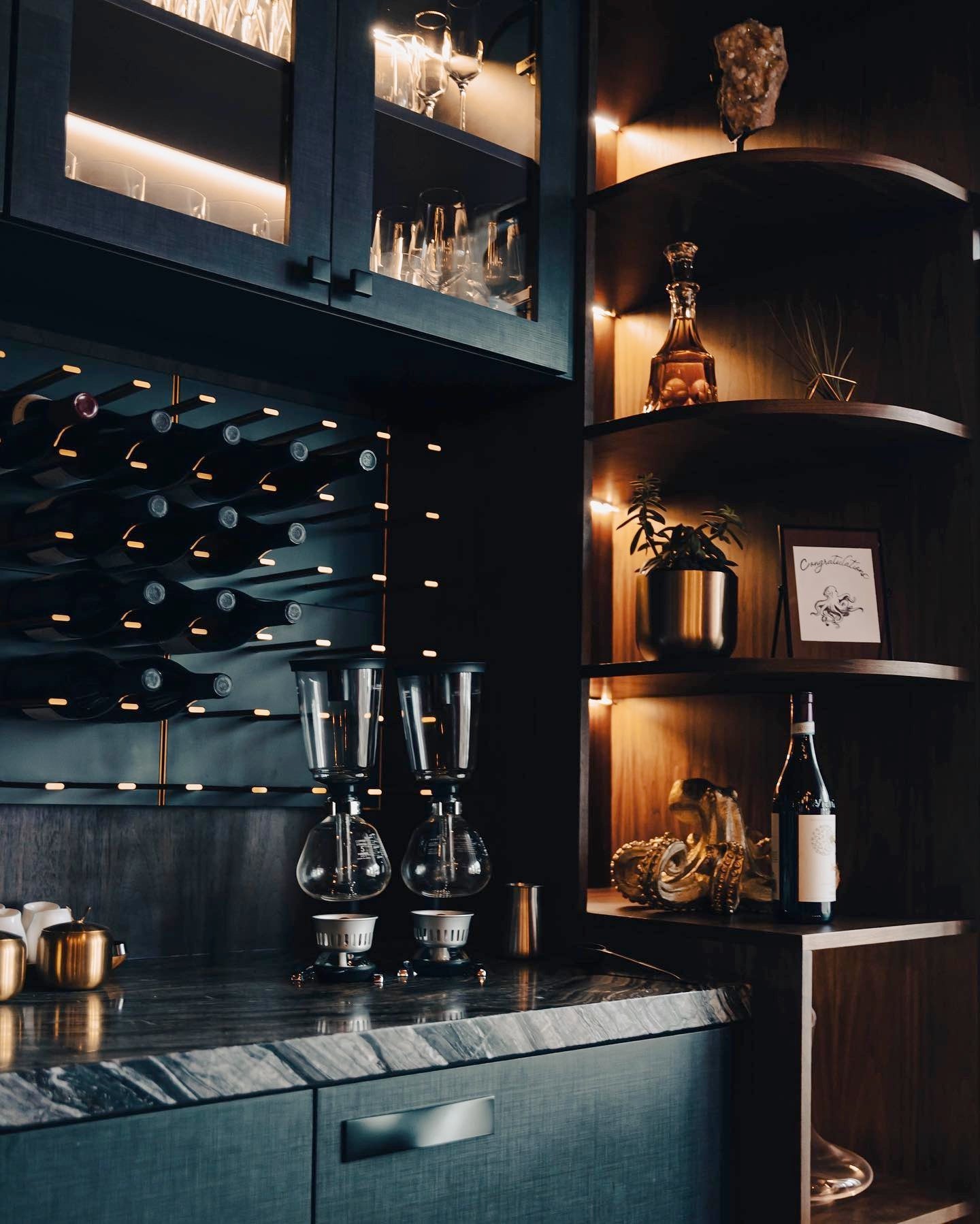 luxury home bar / wine storage 2023