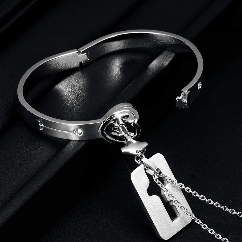 locking love bracelet