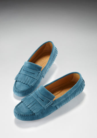 Hugs and co fringed women's loafers