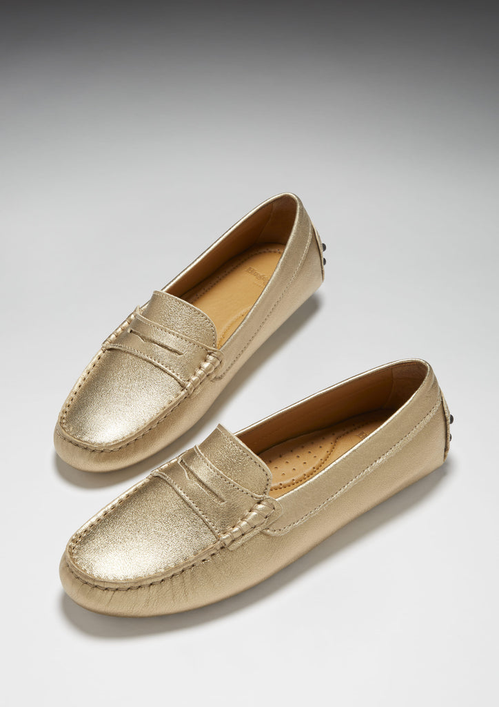 Gold loafers shoes Hugs & Co. 