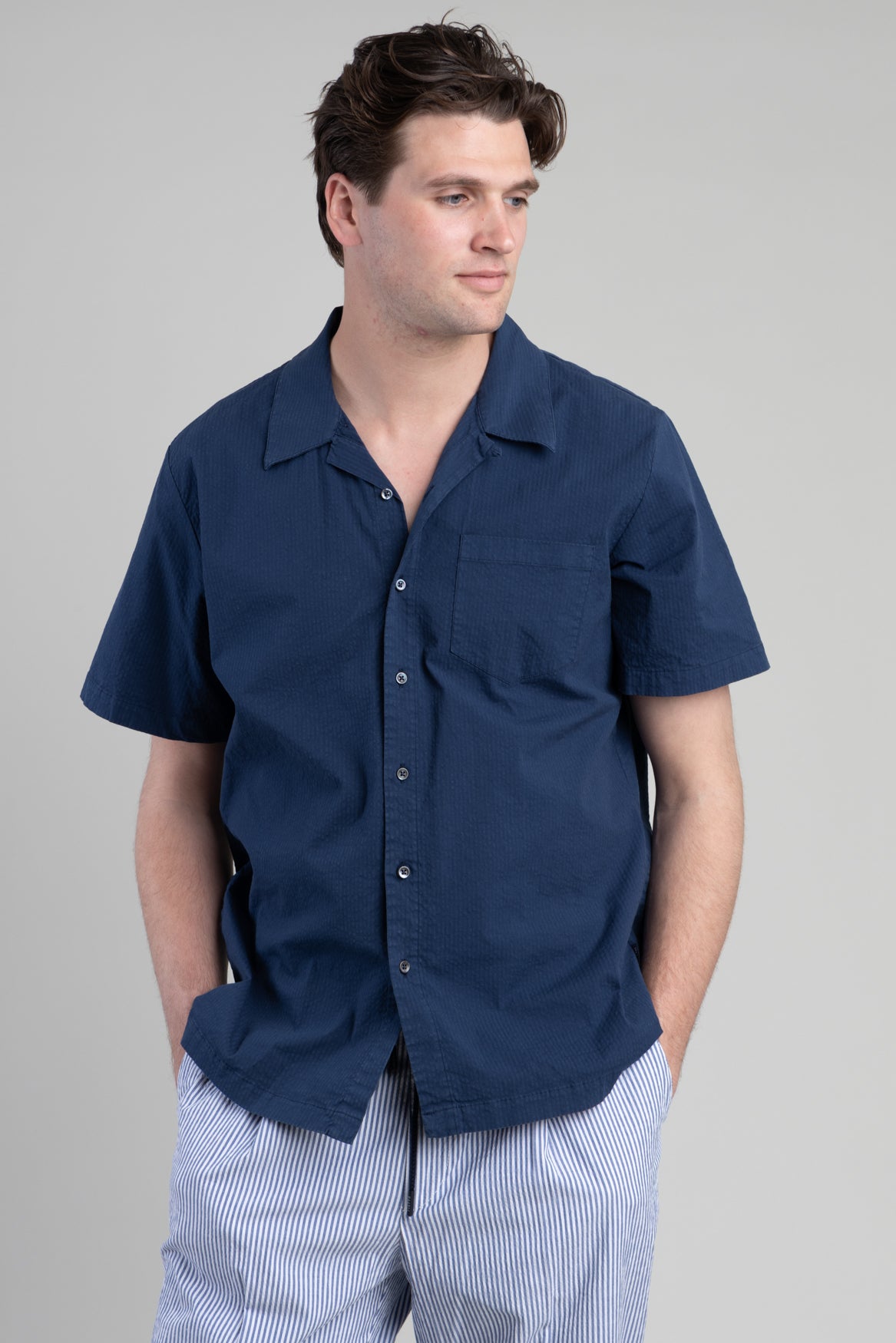 Short-Sleeve Seersucker Kent Collar