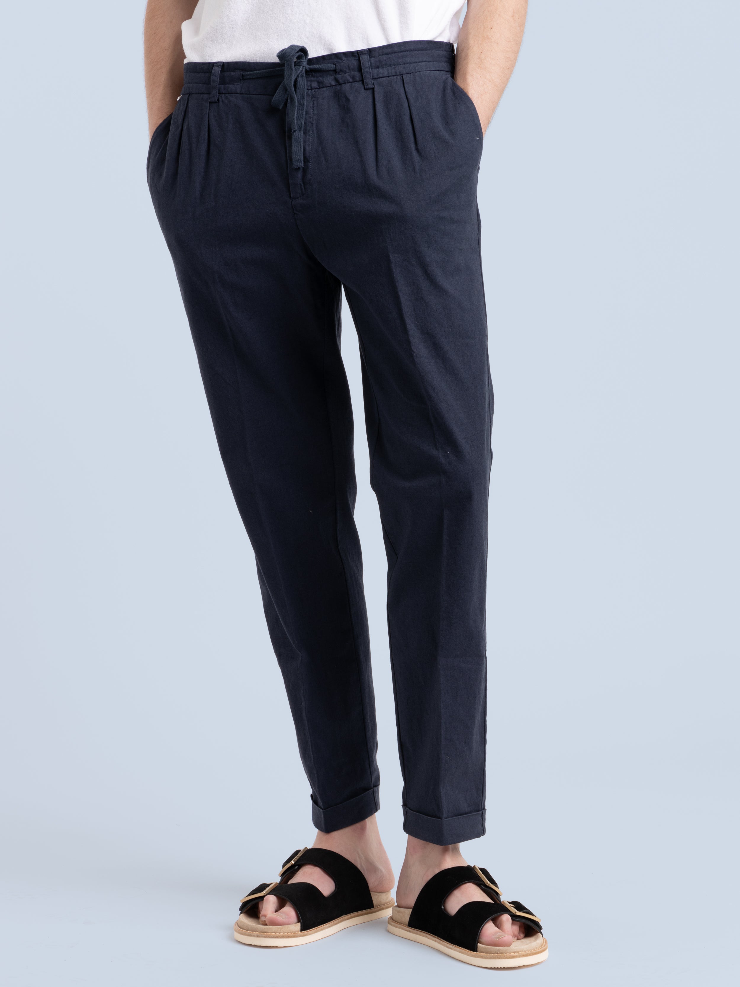 Image of 04651/a trip in a bag Navy Linen-Cotton Drawstring Trouser