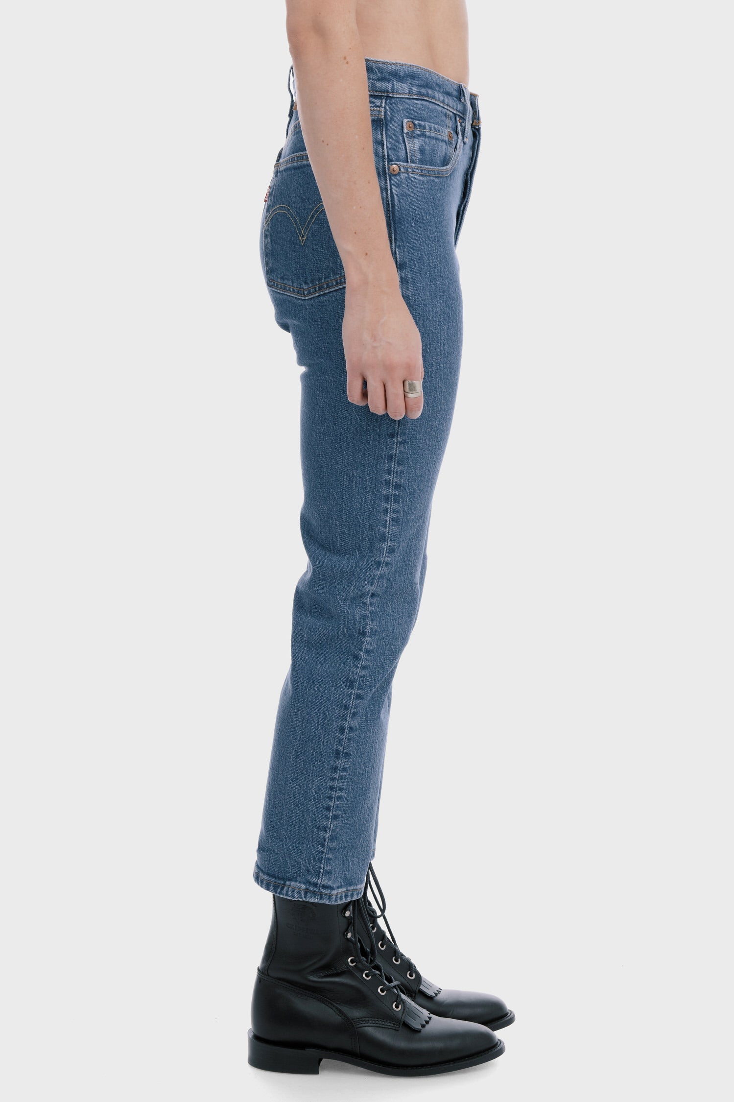 Women's Levi's 501 Crop Jean in Jive Stonewash — Philistine