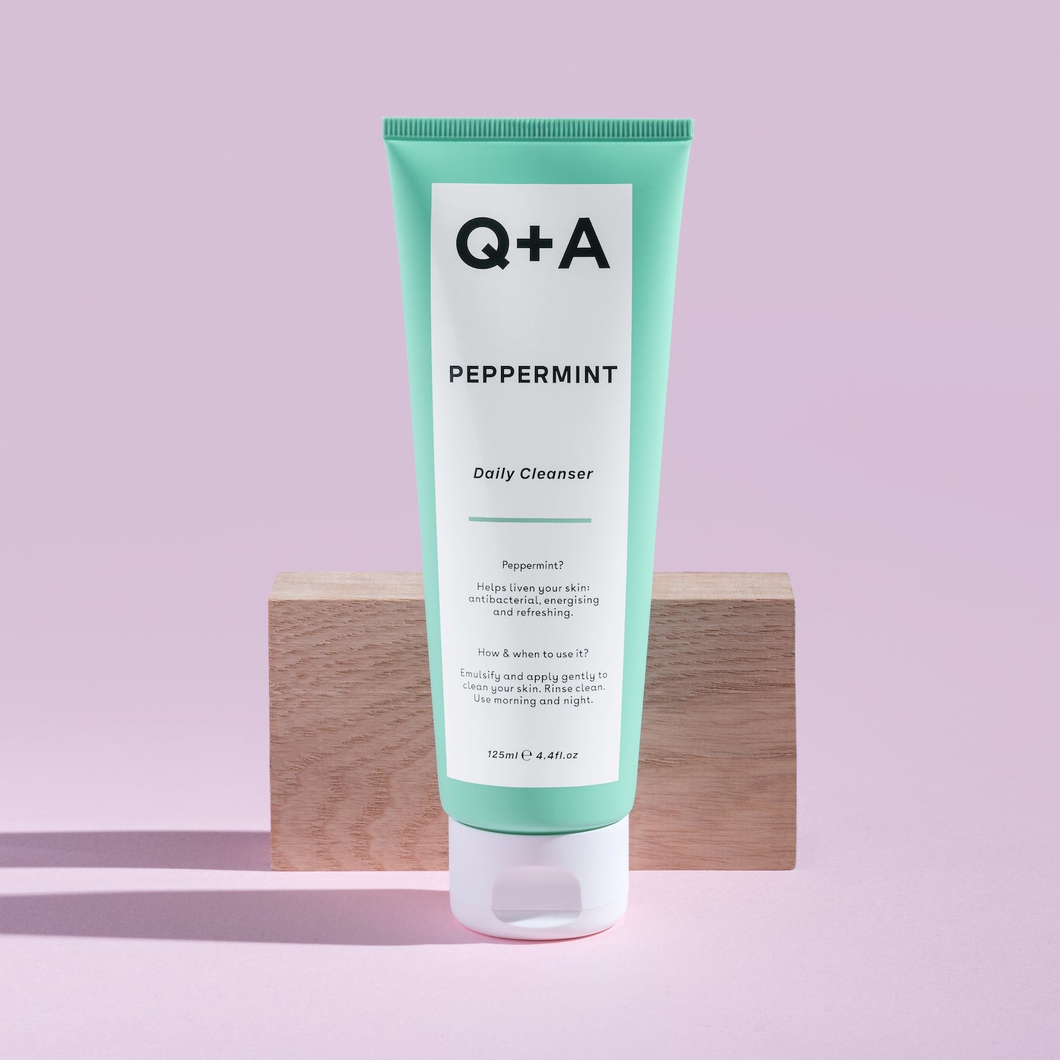 Peppermint daily cleanser Q+A Suisse