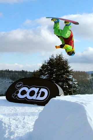 snowboard teamrider dennis loos take a shot