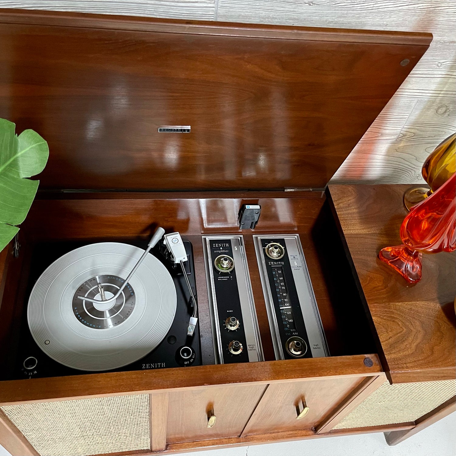 stereo turntable console