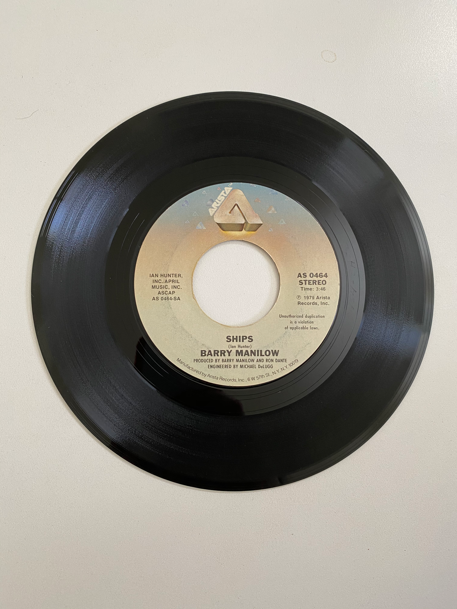 Barry Manilow - Ships | 45 – The Vintedge Co.