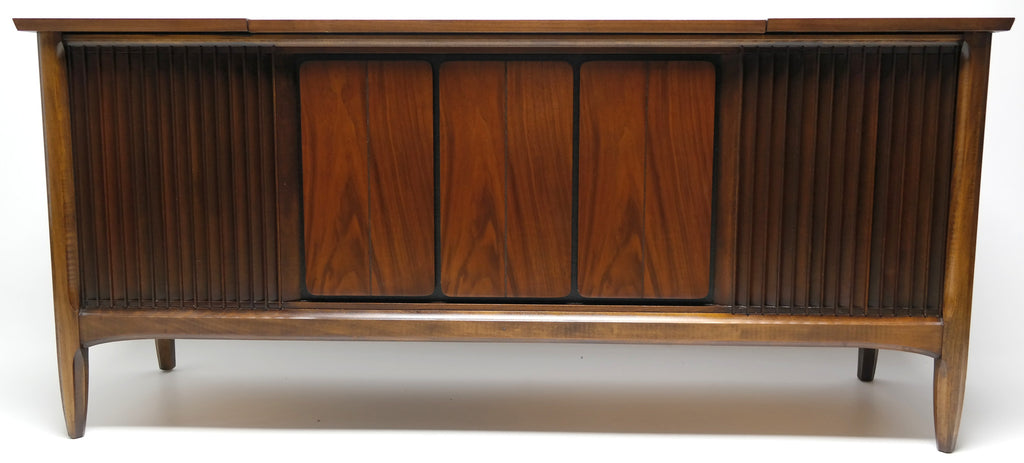 Mid Century Modern Stereo Console By Sylvania The Vintedge Co
