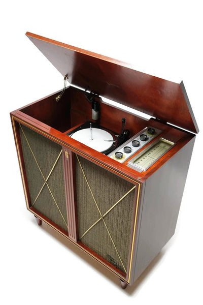 zenith tabletop record player with radio and tapedeck