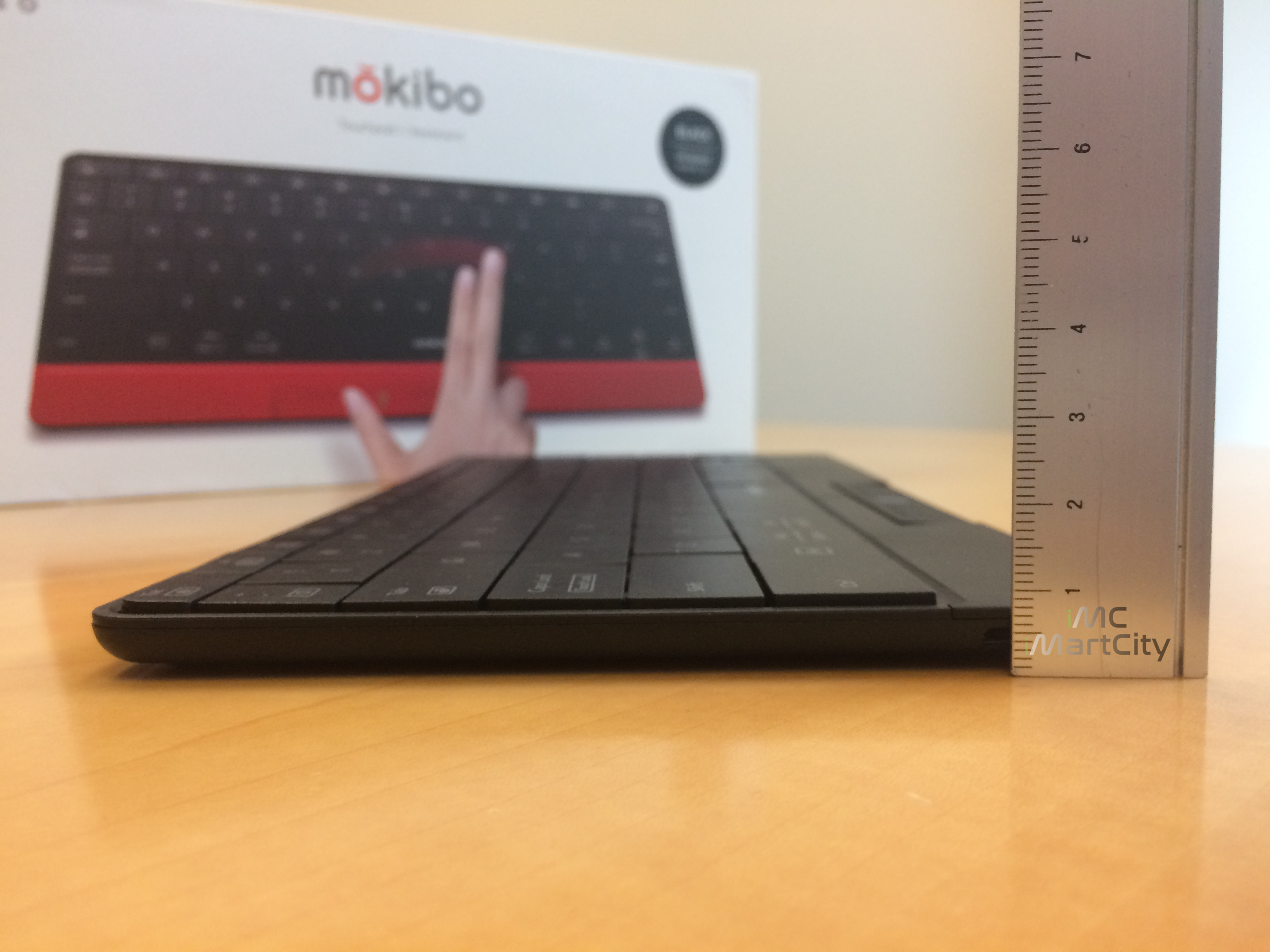 lexuma-mokibo-touchpad-keyboard-bluetooth-wireless-apple-android-windows