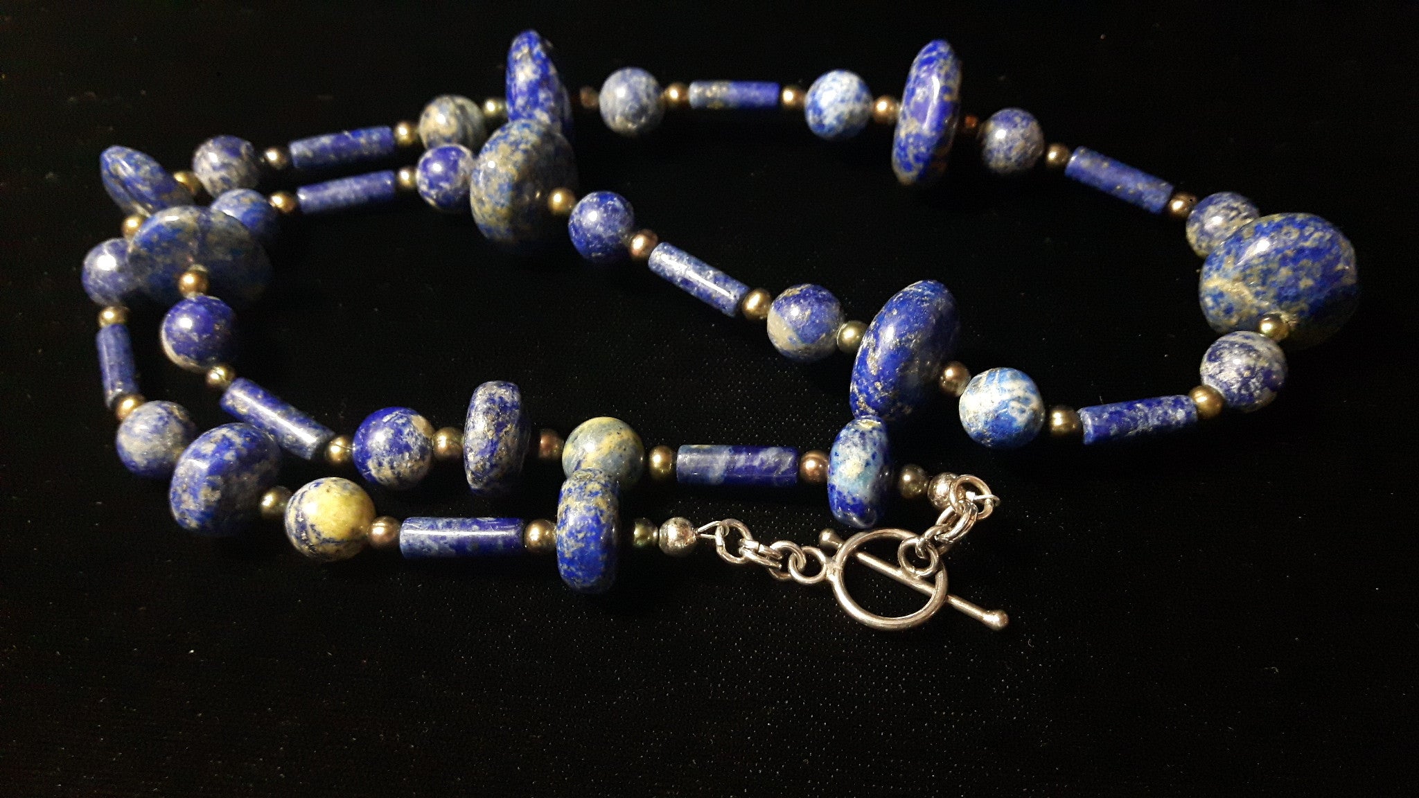 Lapis Lazuli & Pearl Silver Necklace – Leila Haikonen Jewellery