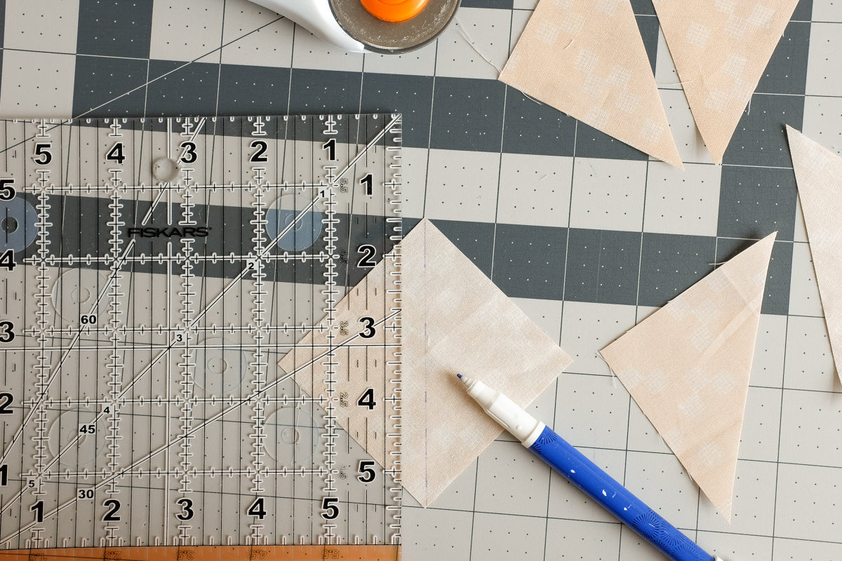 The Weekend Quilter tutorial how-to make and square up (or trim) square-in-a-square block unit drawing guideline