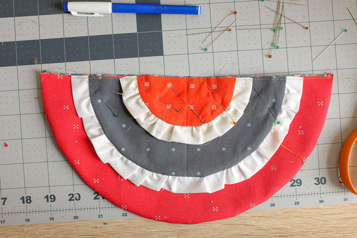 The Weekend Quilter how to make scalloped bunting flags tutorial 