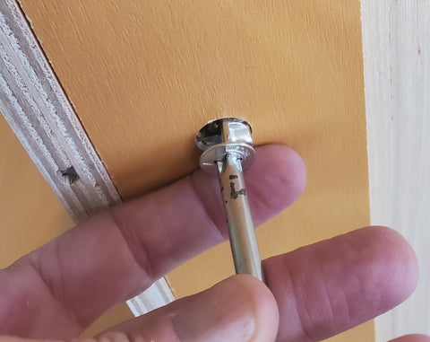 Installing cam screws