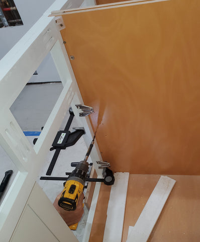 Clamping kitchen cabinets for installation