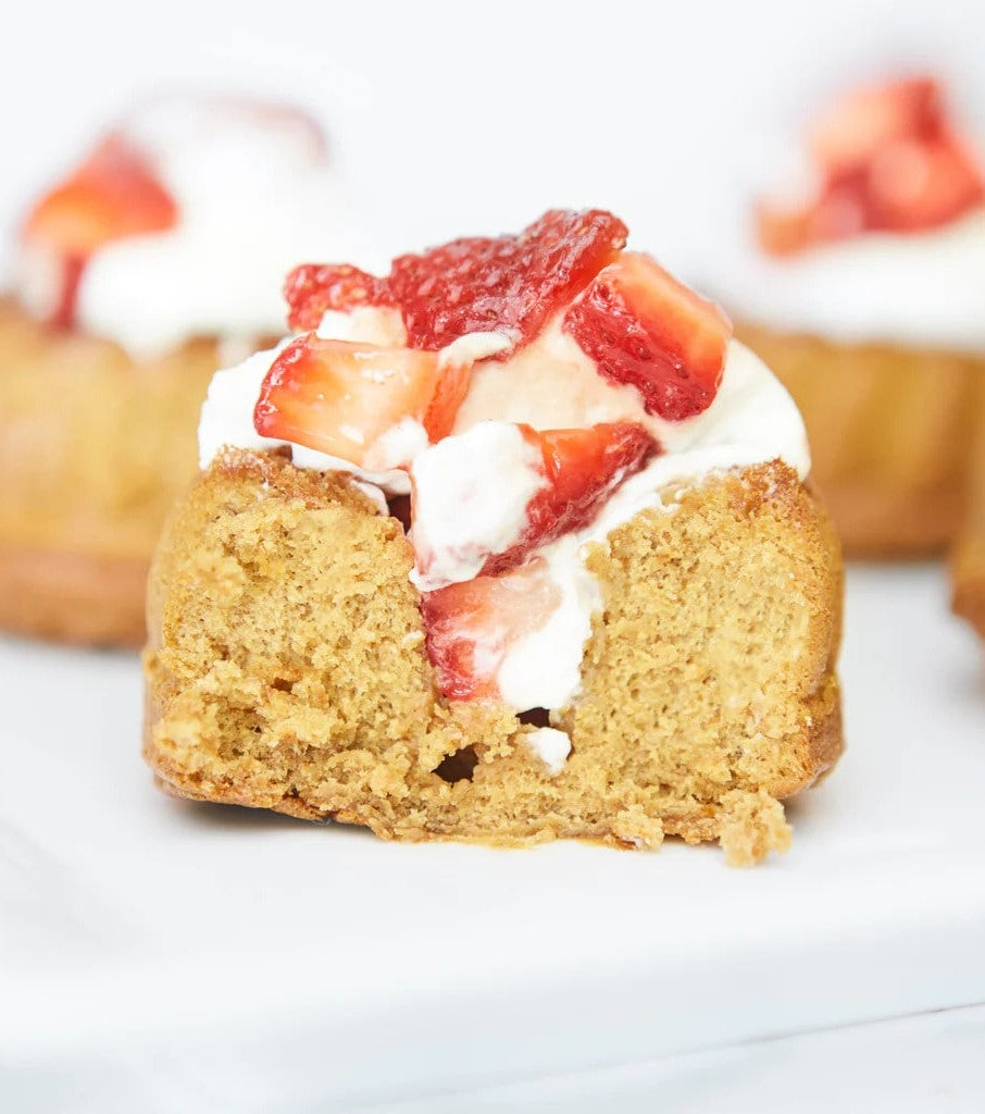 healthy strawberry shortcake with organic ingredients