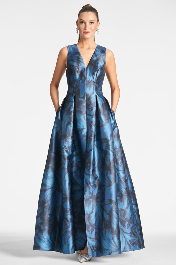 $100 Teeze Me Juniors' Blue Floral Embroidered Top Self Tie Layered Gown  Size 0 | eBay