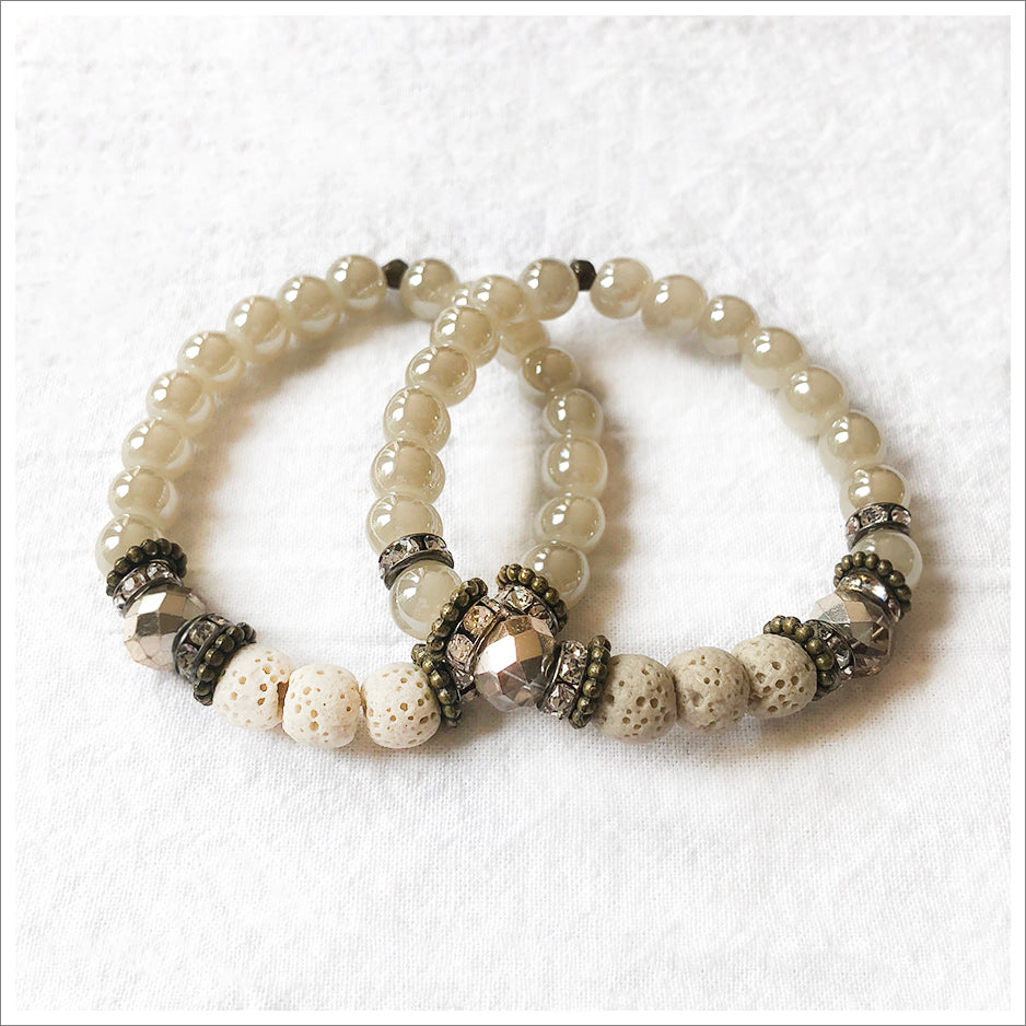 Oyster Glass Pearl Lava Bracelet – The Gilded Girls™