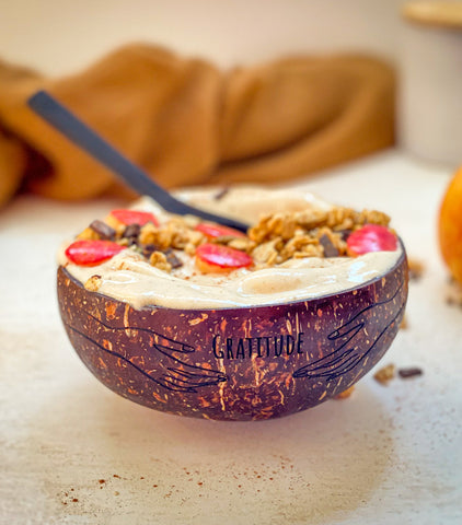 apple pie smoothie bowl