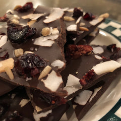 Chocolate bark for a zero-waste Valentine's Day Gift