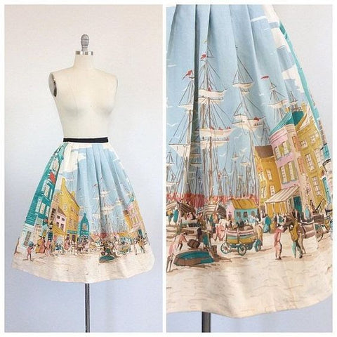 Novelty print skirt