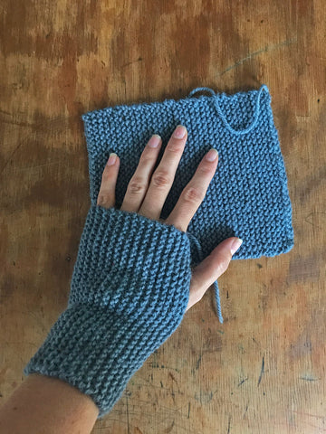 knit fingerless mittens with flap