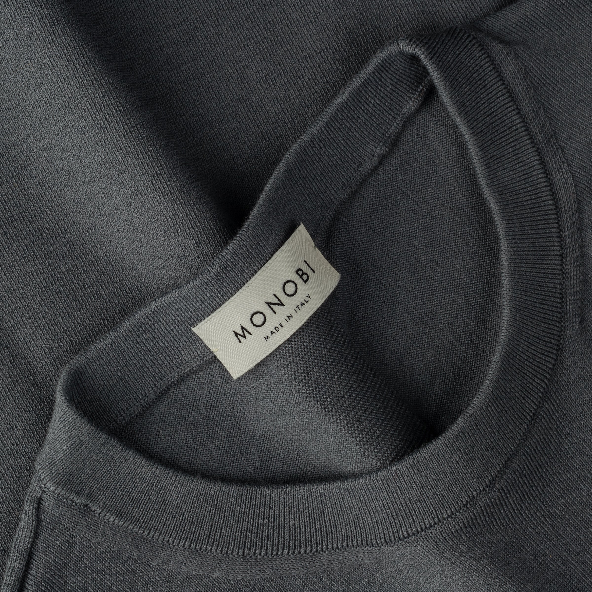 collar and label details of Superior Pima t-shirt