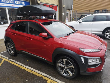 A Thule Force XT Roof Box fitted to an Hyundai Kona