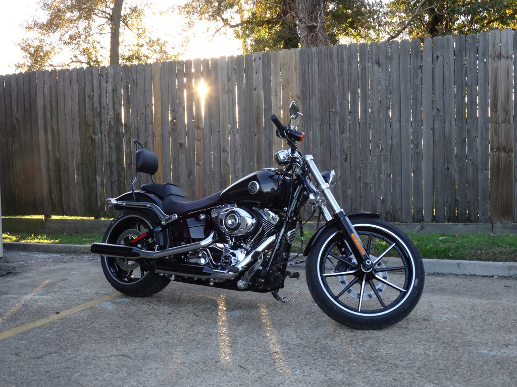 sissy bar harley davidson breakout