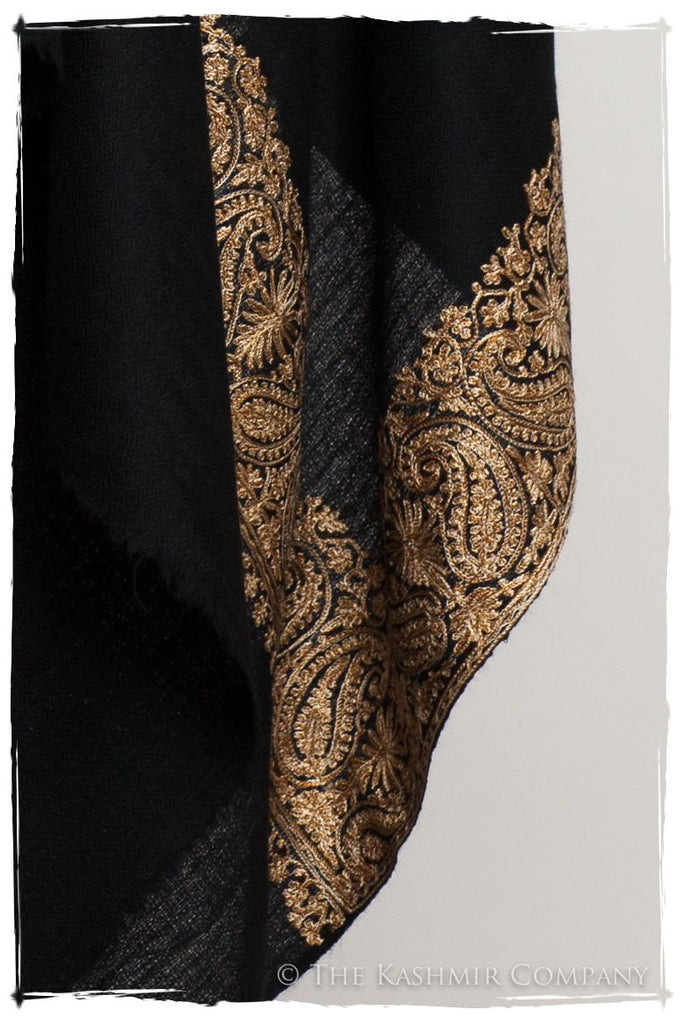 The Sophistiqué Oro Frontière Paisley Shawl — Seasons by The Kashmir ...