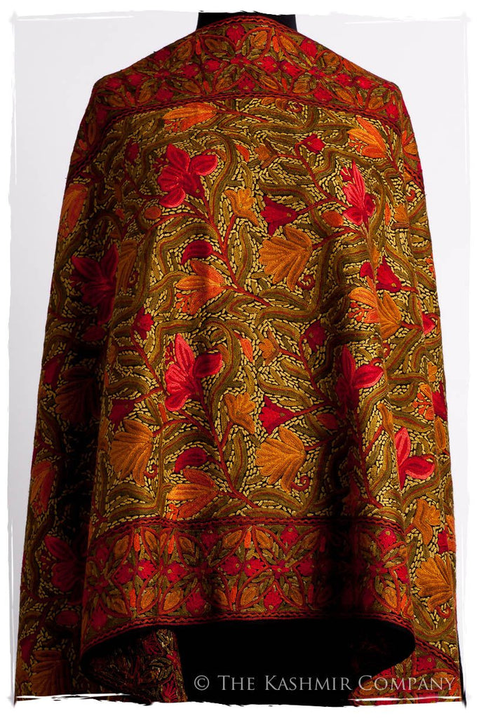 Jardin de Bijoux Rouges Antiquaires Shawl — Seasons by The Kashmir Company