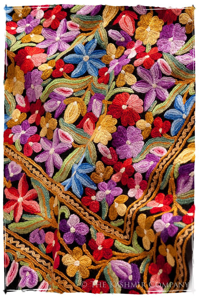 Palais Lumineux Beaux Bijoux Antiquaires Shawl — Seasons by The Kashmir ...