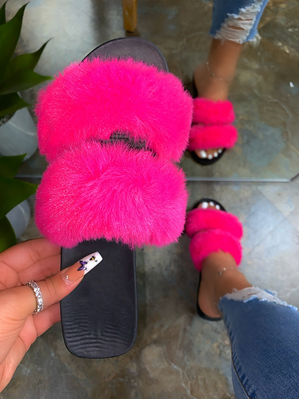 hot pink fluffy slides
