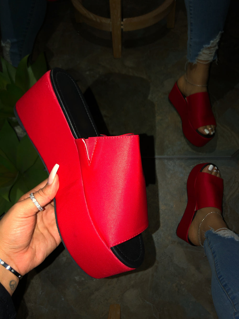 Liz Platform Sandals - Red 