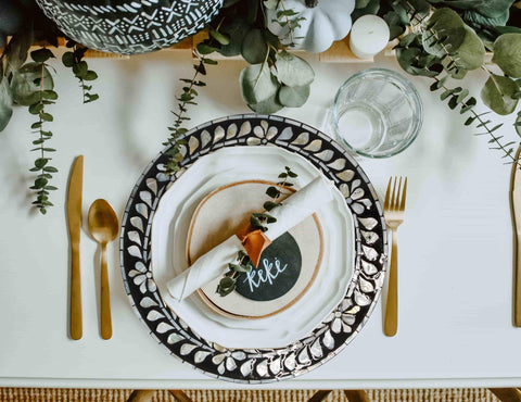 Enhance Your Holiday Table Settings With Charger Plates Made Terra