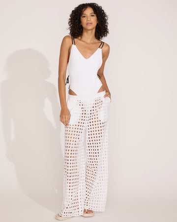 The Eyelet Cropped Cabana Shirt in Blackout