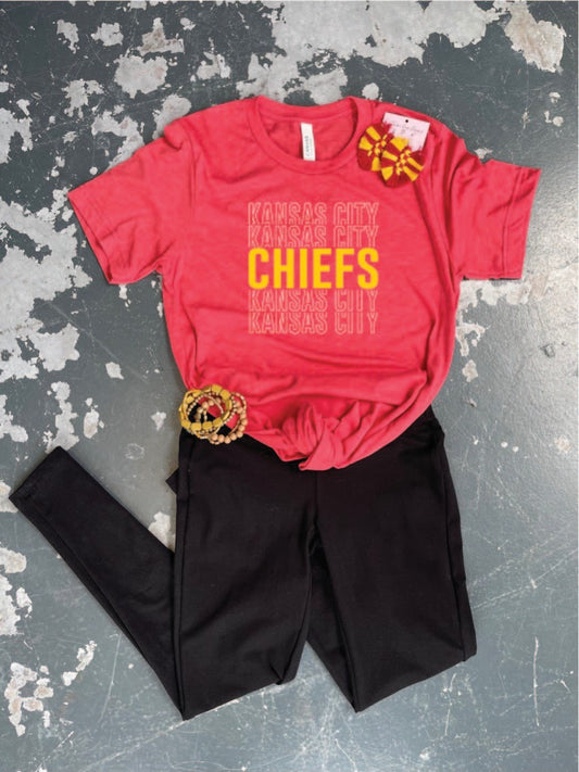 Outlined KC Chiefs Graphic Tshirt – Belles Boutique