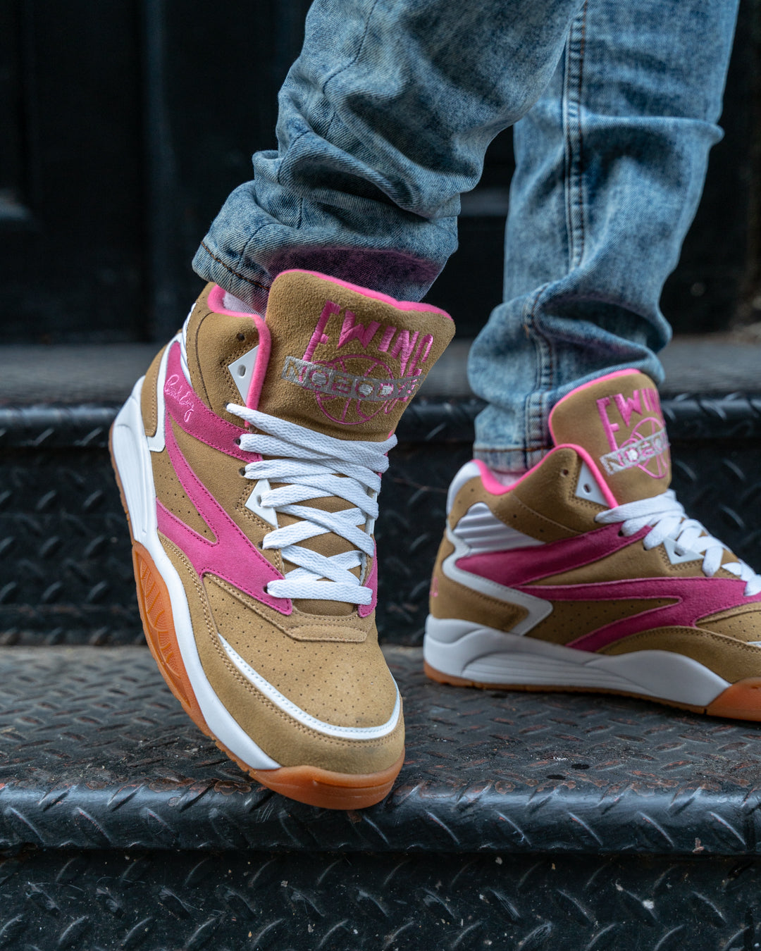 ewing sport lite famous nobodys on foot