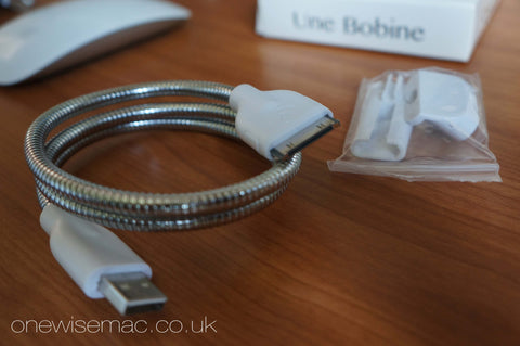 Une Bobine for iPhone - Sync and Charging Cable