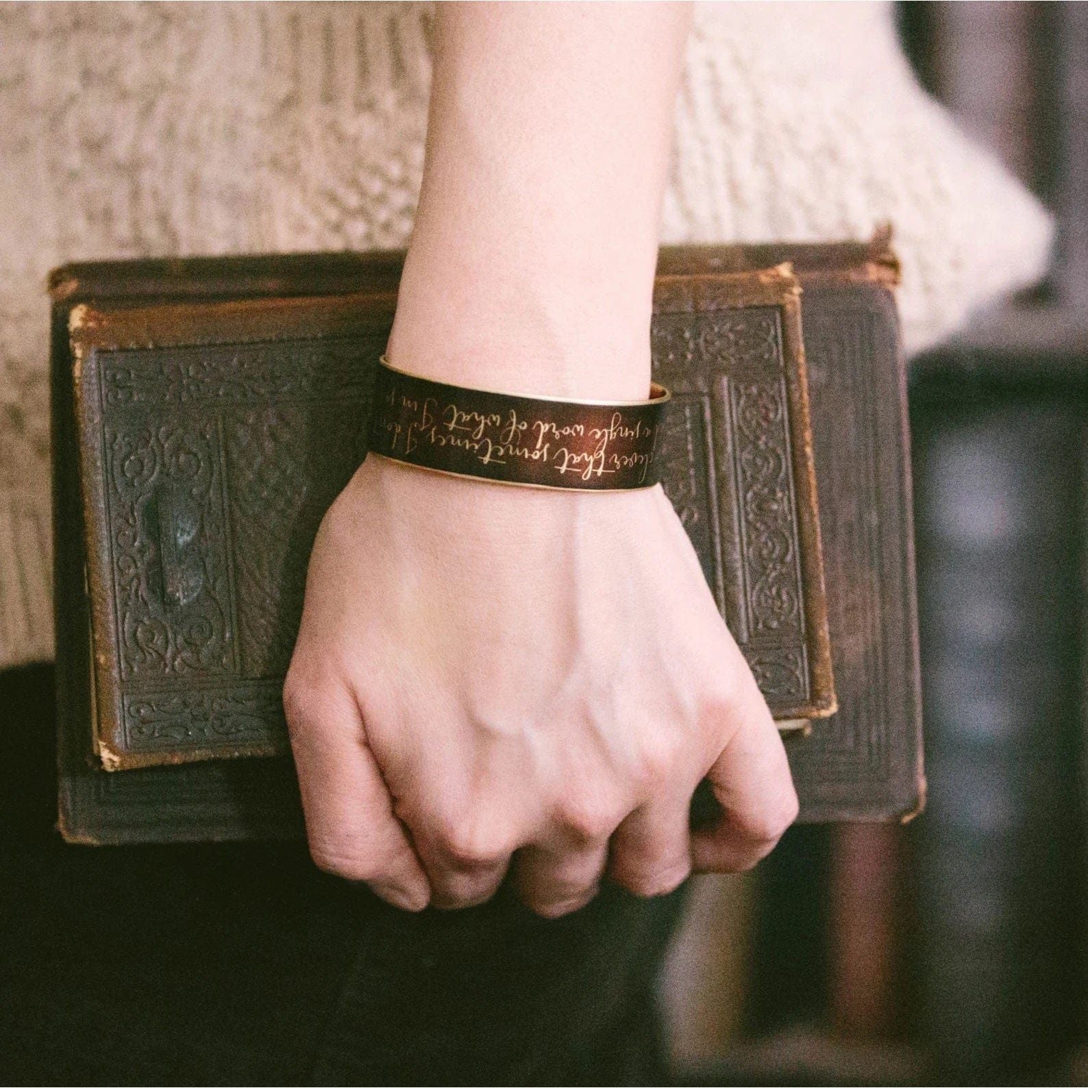 Oscar Wilde Clever Cuff