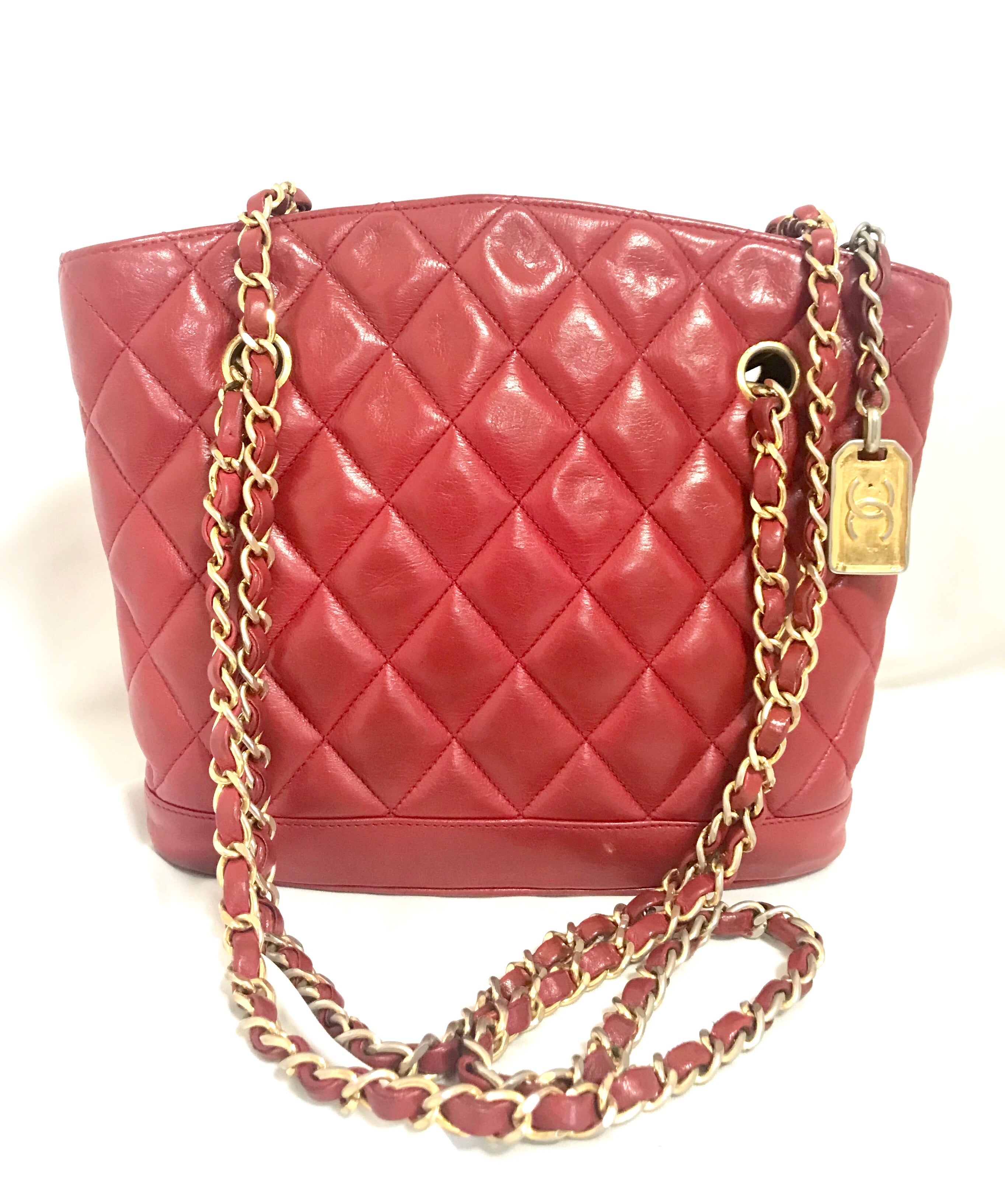 A POP OF RED  Ninis Style  Chanel bag Chanel handbags Bags