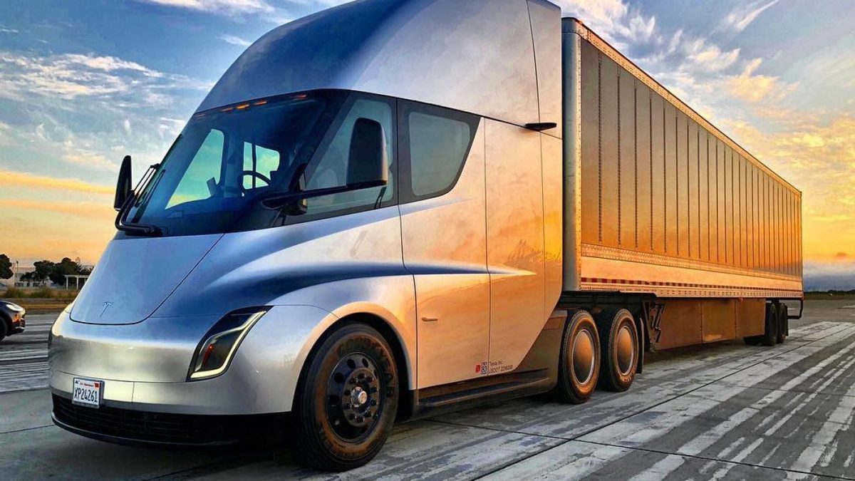 Tesla Semi Demonstrates Advanced Battery Tech With A Shocking 500 Kwh