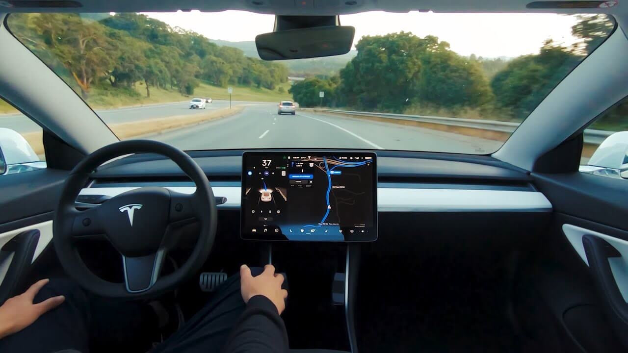 Former Tesla Autopilot Employee Hints At How Much FSD Will Improve