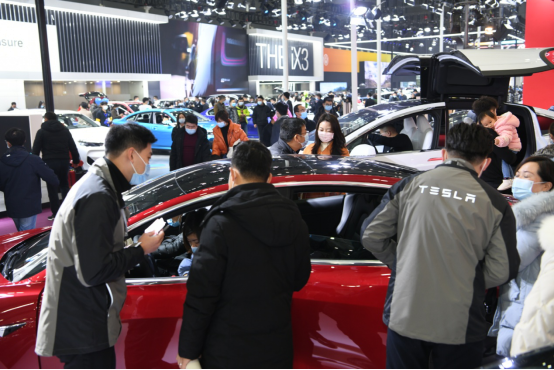 Tesla Draws Thousands of Visitors at 2020 China International Auto Sho