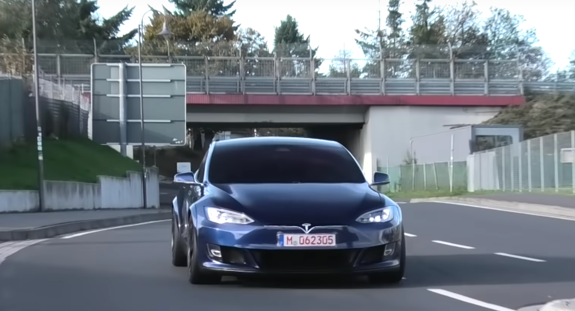 Tesla-Plaid-Modell-S-30%-Gross-Margins