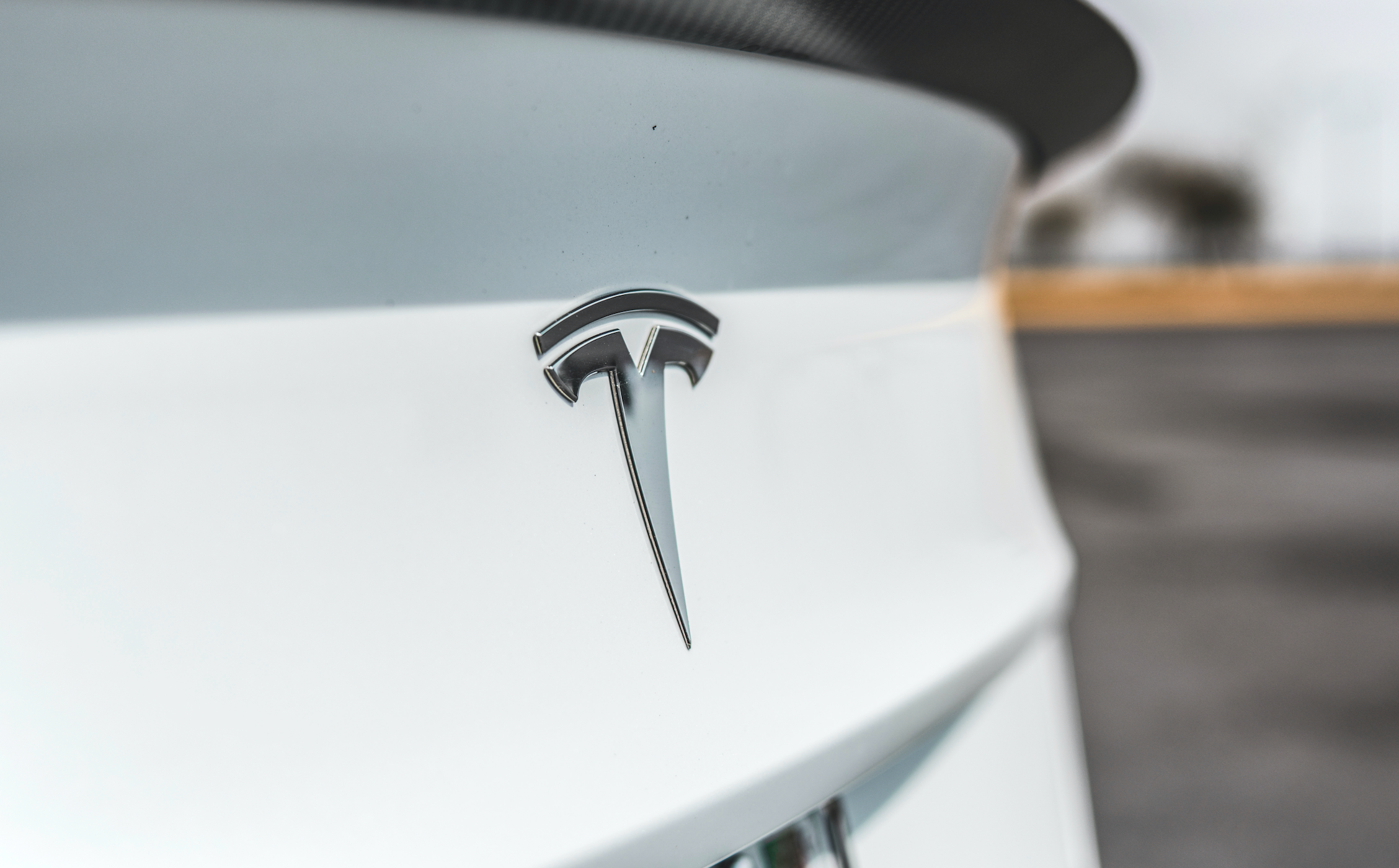 tesla-logo