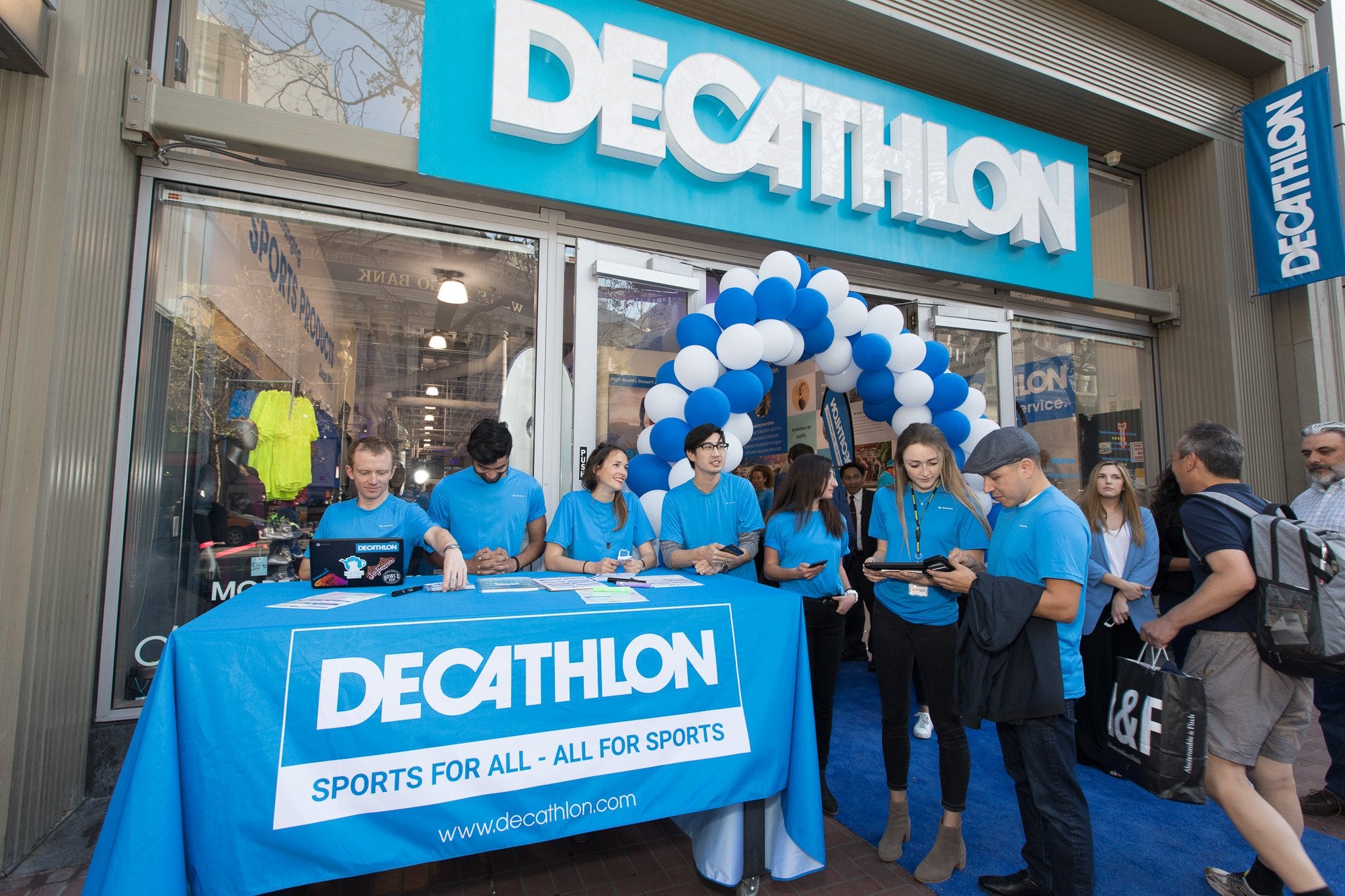 vision and mission of decathlon